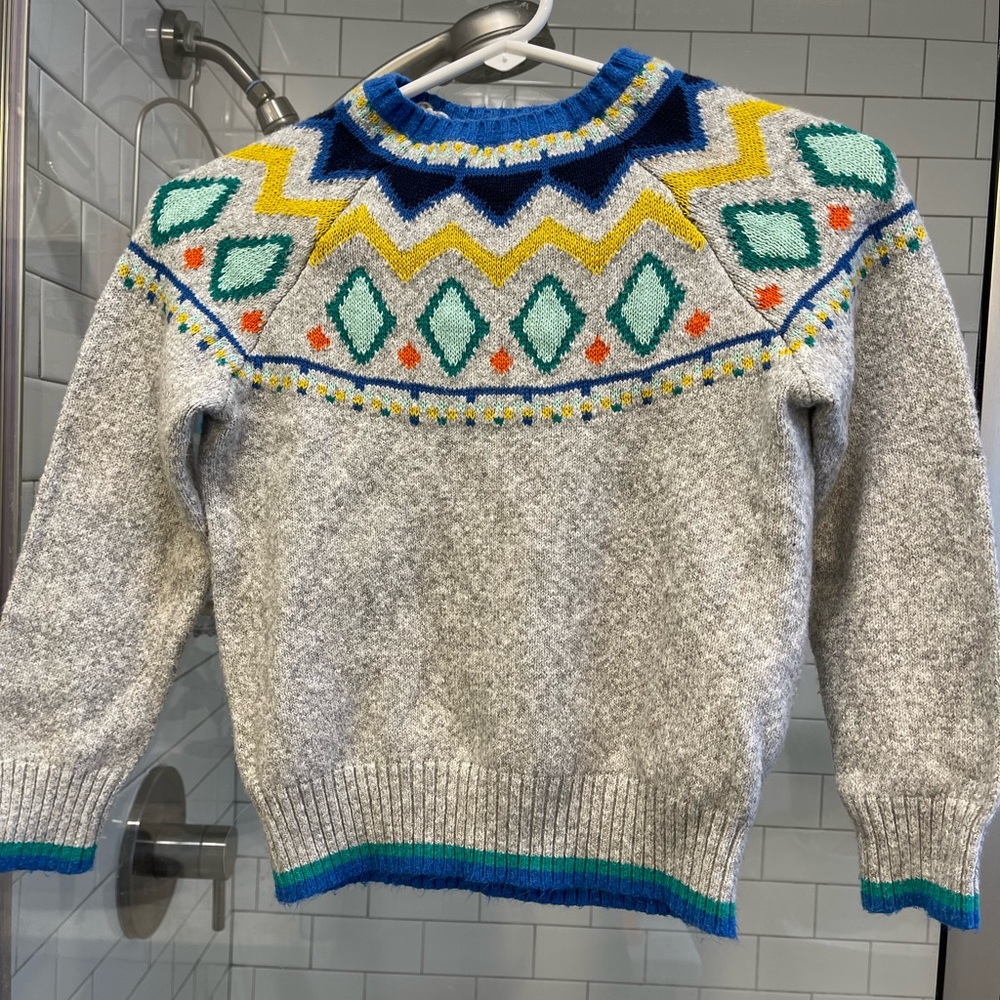 Boys Size Small colorful Winter sweater Cat & Jack
